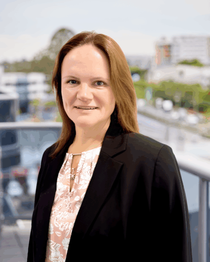 Lindsay Hewlett | Modoras